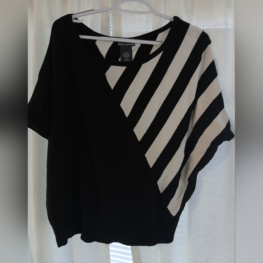 Chelsea & Theodore Black and White Striped Blouse XL
